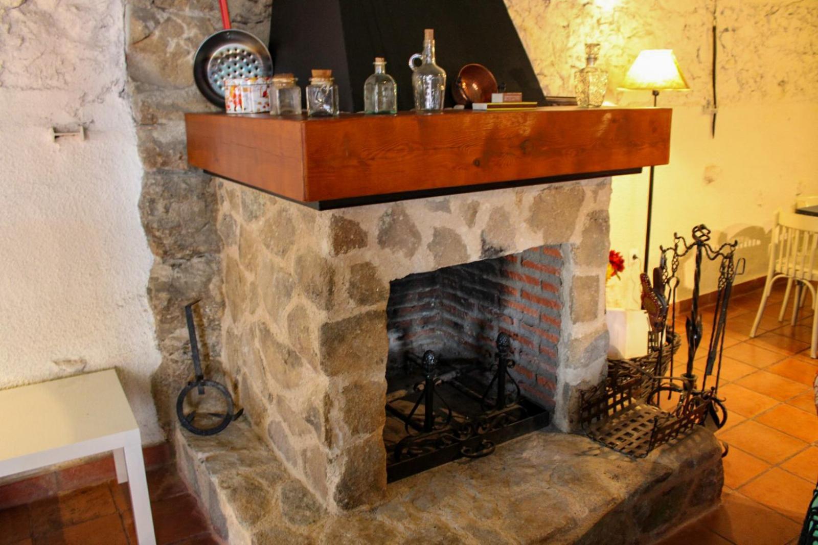 Casa Rural El Horno De La Aldegueela Torrecaballeros Kültér fotó