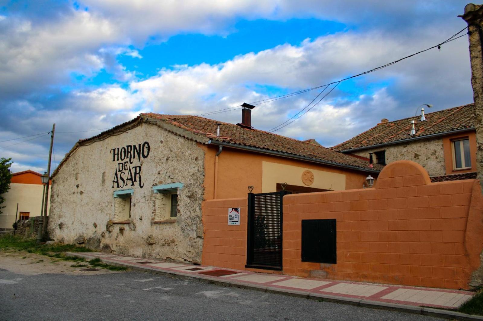 Casa Rural El Horno De La Aldegueela Torrecaballeros Kültér fotó